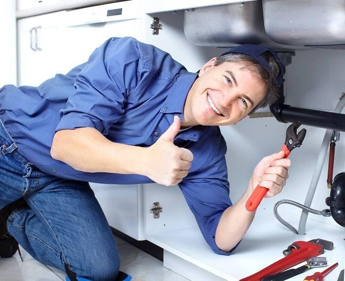 Nên tự sửa hay gọi thợ sửa ống nước tại nhà?