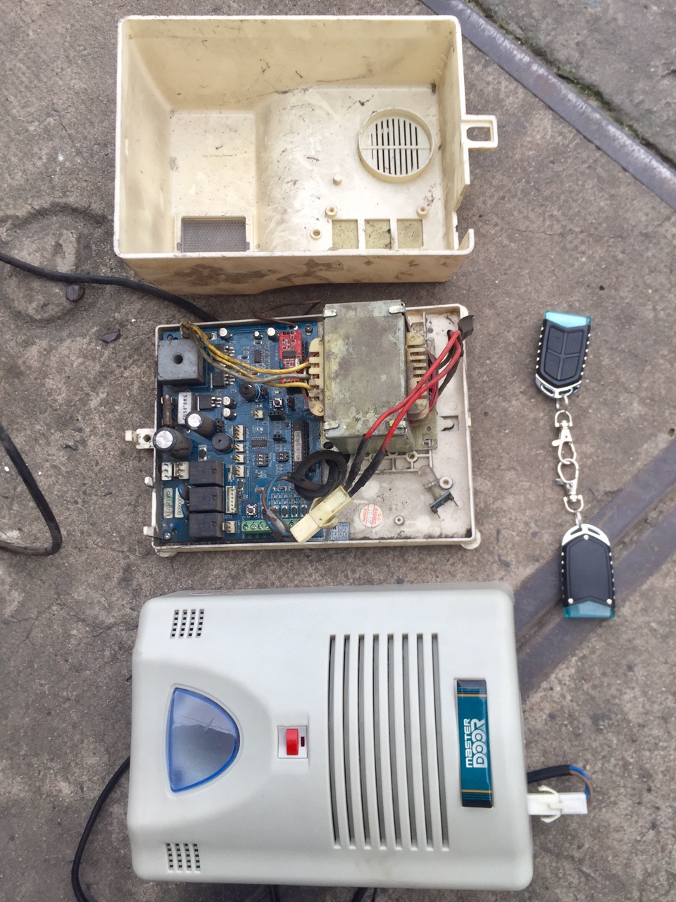 bo mạch điều khiển cửa cuốn bị hỏng